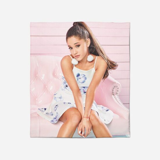 Поларено одеяло Ариана Гранде 150х200 SALE